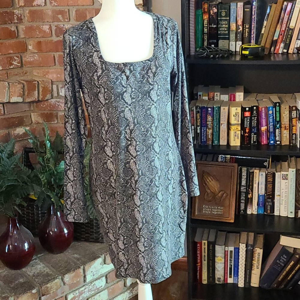 Mudd Square Neck Body Con Dress